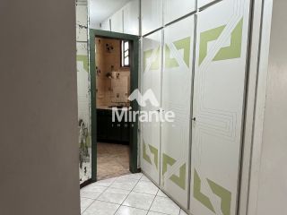 Casa Para Vender com 4 quartos sendo 2 suítes no bairro Ponto Central em Feira De Santana