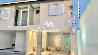 Casa Para Vender com 3 quartos sendo 1 suíte no bairro Cidade Nova em Feira De Santana