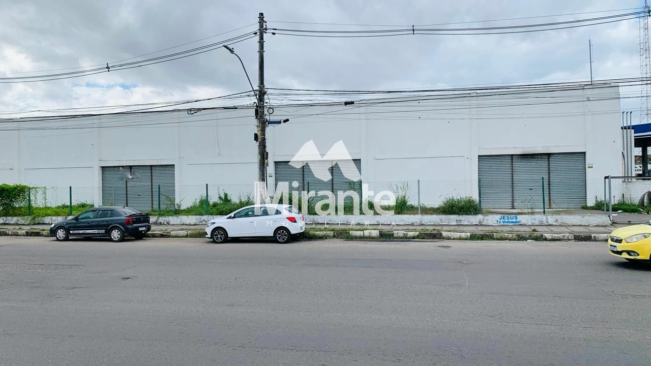 Galpão / Depósito / Armazém Para Alugar no bairro Capuchinhos em Feira De Santana