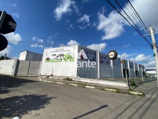 Galpão / Depósito / Armazém Para Alugar no bairro Capuchinhos em Feira De Santana