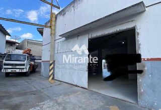 Galpão / Depósito / Armazém Para Alugar no bairro Capuchinhos em Feira De Santana