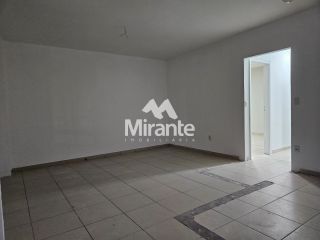 Casa Para Alugar no bairro Parque Ipê em Feira De Santana