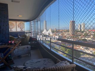 Apartamento Para Vender com 4 quartos sendo 4 suítes no bairro Santa Mônica em Feira De Santana