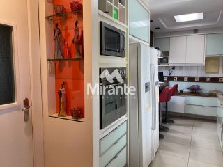 Apartamento Para Vender com 4 quartos sendo 4 suítes no bairro Santa Mônica em Feira De Santana
