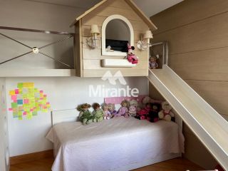 Apartamento Para Vender com 4 quartos sendo 4 suítes no bairro Santa Mônica em Feira De Santana