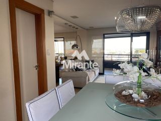 Apartamento Para Vender com 4 quartos sendo 4 suítes no bairro Santa Mônica em Feira De Santana