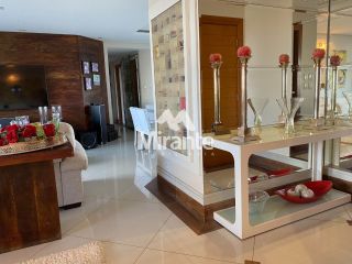 Apartamento Para Vender com 4 quartos sendo 4 suítes no bairro Santa Mônica em Feira De Santana