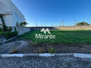 Lote / Terreno de Condomínio Para Vender no bairro Sim em Feira De Santana