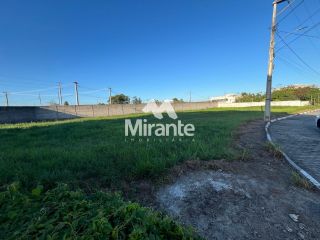 Lote / Terreno de Condomínio Para Vender no bairro Sim em Feira De Santana
