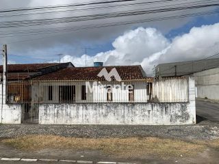 Casa Para Vender com 3 quartos no bairro Capuchinhos em Feira De Santana