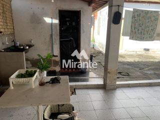 Casa Para Vender com 3 quartos no bairro Capuchinhos em Feira De Santana