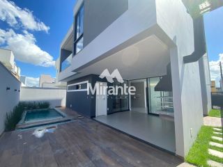 Casa de Condomínio Para Vender com 4 quartos sendo 4 suítes no bairro Papagaio em Feira De Santana