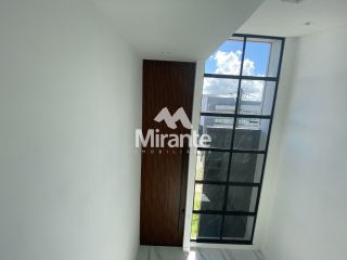 Casa de Condomínio Para Vender com 4 quartos sendo 4 suítes no bairro Papagaio em Feira De Santana