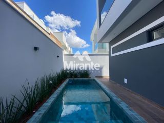 Casa de Condomínio Para Vender com 4 quartos sendo 4 suítes no bairro Papagaio em Feira De Santana