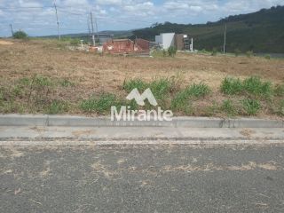 Lote / Terreno de Condomínio Para Vender no bairro Nova Esperança em Feira De Santana