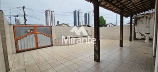 Casa Para Vender com 3 quartos sendo 1 suíte no bairro Santa Mônica em Feira De Santana