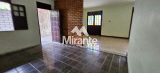 Casa Para Vender com 3 quartos sendo 1 suíte no bairro Santa Mônica em Feira De Santana