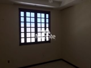 Casa Para Vender com 3 quartos sendo 1 suíte no bairro Sim em Feira De Santana