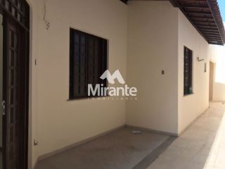 Casa Para Vender com 3 quartos sendo 1 suíte no bairro Sim em Feira De Santana