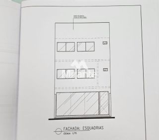 Prédio / Edifício Inteiro Comercial Para Alugar no bairro Kalilândia em Feira De Santana