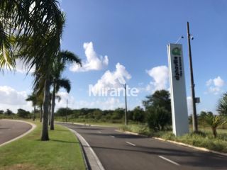 Lote / Terreno de Condomínio Para Vender no bairro Km 12 em Feira De Santana