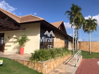 Lote / Terreno de Condomínio Para Vender no bairro Km 12 em Feira De Santana