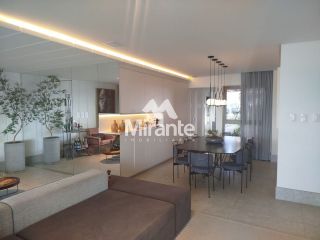 Apartamento Mobiliado Para Vender com 3 quartos sendo 3 suítes no bairro Santa Mônica em Feira De Santana