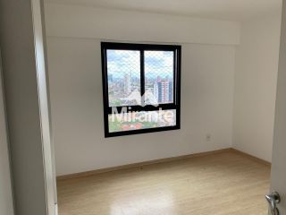 Apartamento Para Alugar com 3 quartos sendo 1 suítes no bairro Santa Mônica em Feira De Santana