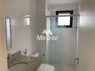 Apartamento Para Alugar com 3 quartos sendo 1 suítes no bairro Santa Mônica em Feira De Santana