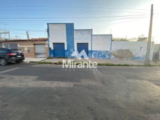 Galpão / Depósito / Armazém Para Vender no bairro Centro em Feira De Santana