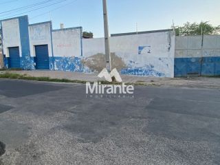 Galpão / Depósito / Armazém Para Vender no bairro Centro em Feira De Santana