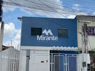 Casa Para Vender no bairro Centro em Feira De Santana