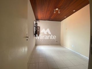 Casa Para Vender no bairro Centro em Feira De Santana