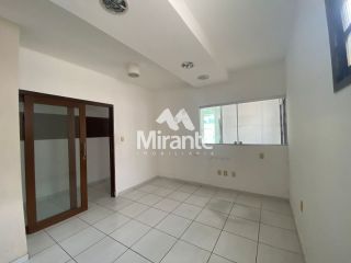 Casa Para Vender no bairro Centro em Feira De Santana