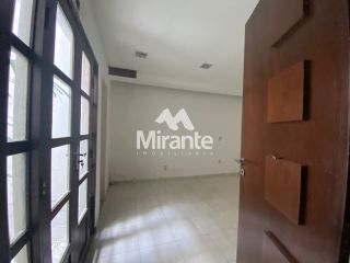 Casa Para Vender no bairro Centro em Feira De Santana