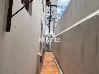 Casa Para Vender no bairro Centro em Feira De Santana
