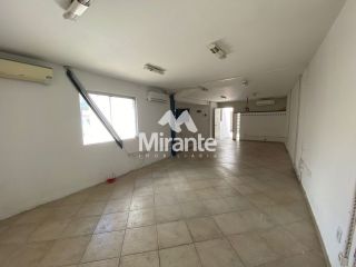 Casa Para Vender no bairro Centro Industrial Subaé em Feira De Santana