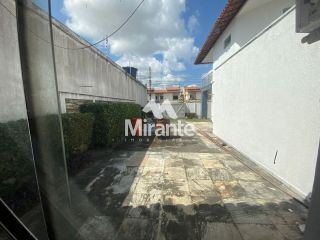 Casa Para Vender no bairro Centro Industrial Subaé em Feira De Santana