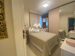 Apartamento Mobiliado Para Vender com 3 quartos sendo 1 suítes no bairro Ponto Central em Feira De Santana