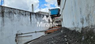 Casa Para Vender no bairro Centro em Feira De Santana