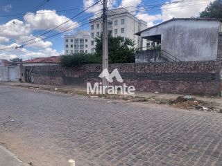 Lote / Terreno de Bairro Para Vender no bairro Brasília em Feira De Santana