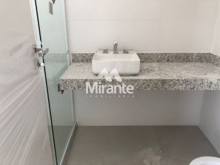 Apartamento Para Alugar com 3 quartos sendo 3 suítes no bairro Santa Mônica em Feira De Santana