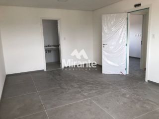 Apartamento Para Alugar com 3 quartos sendo 3 suítes no bairro Santa Mônica em Feira De Santana