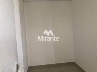 Apartamento Para Alugar com 3 quartos sendo 3 suítes no bairro Santa Mônica em Feira De Santana