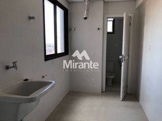 Apartamento Para Alugar com 3 quartos sendo 3 suítes no bairro Santa Mônica em Feira De Santana