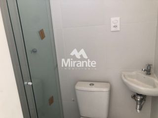 Apartamento Para Alugar com 3 quartos sendo 3 suítes no bairro Santa Mônica em Feira De Santana