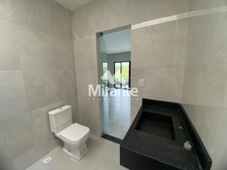 Casa Para Vender com 4 quartos sendo 3 suítes no bairro Sim em Feira De Santana