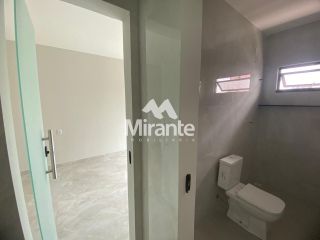 Casa Para Vender com 4 quartos sendo 3 suítes no bairro Sim em Feira De Santana