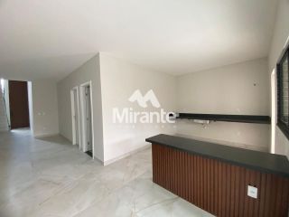 Casa Para Vender com 4 quartos sendo 3 suítes no bairro Sim em Feira De Santana