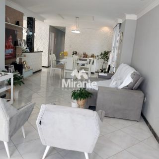 Casa Para Vender com 3 quartos sendo 1 suítes no bairro Santa Mônica em Feira De Santana